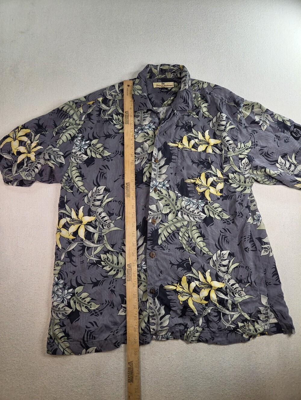 Tommy Bahama 100% Silk Hawaiian Camp Shirt Medium - Picture 5 of 7